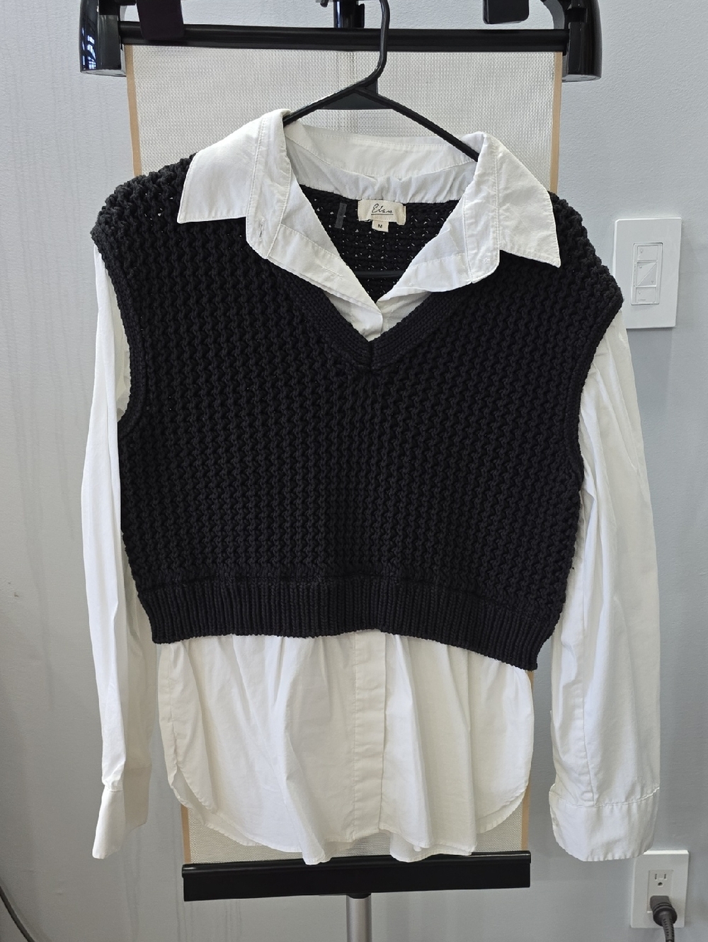 Elan Black Knit V‑Neck Sweater Vest